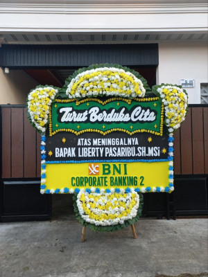 Papan Bunga Duka di Tingkir Lor