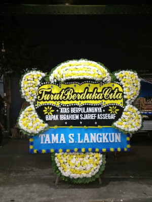 Papan Bunga Duka di Tingkir Lor